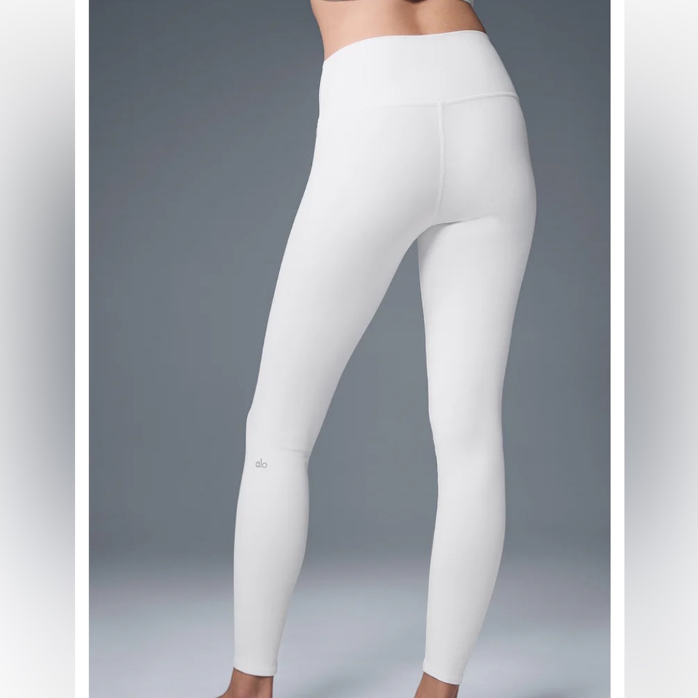 ALO Yoga Cream Leggings